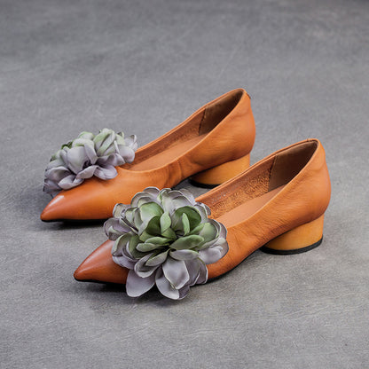 Elegant Pointed Toe Flower Accents Shoes