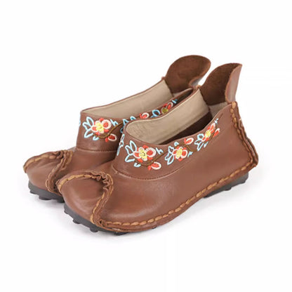 Retro Women Slip-On Embroidered Ethnic Style Genuine Leather Shoes